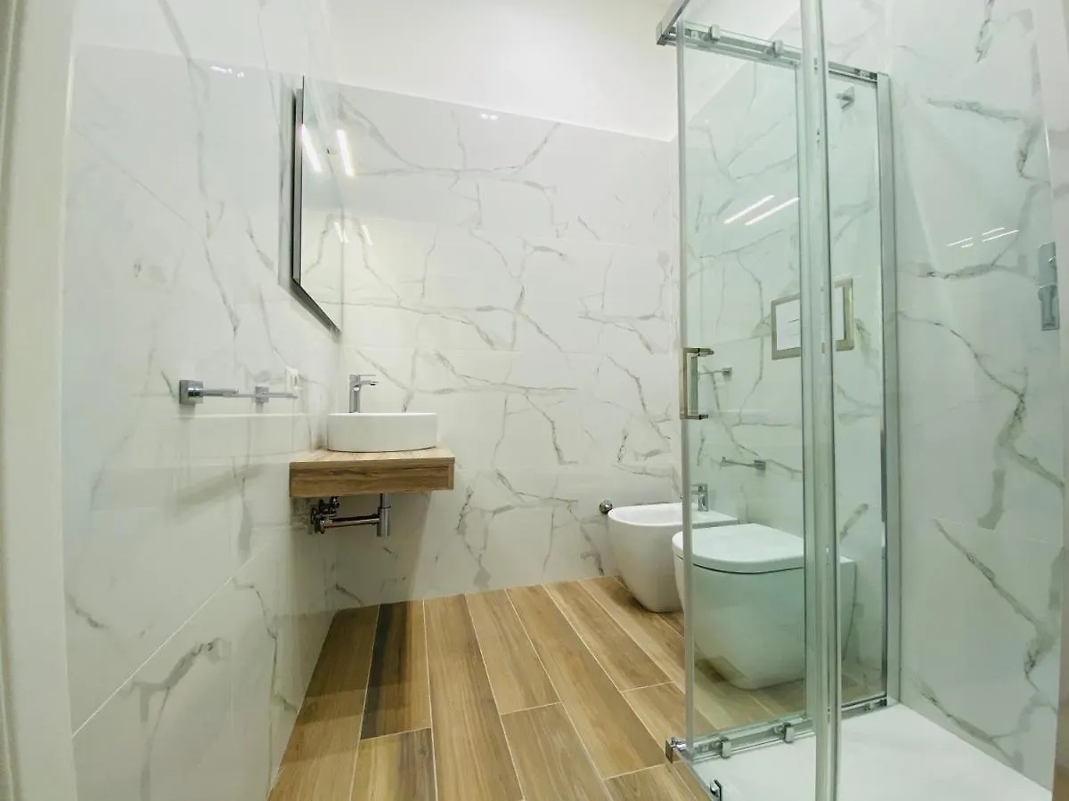 Sun Art Naples Rooms איטליה