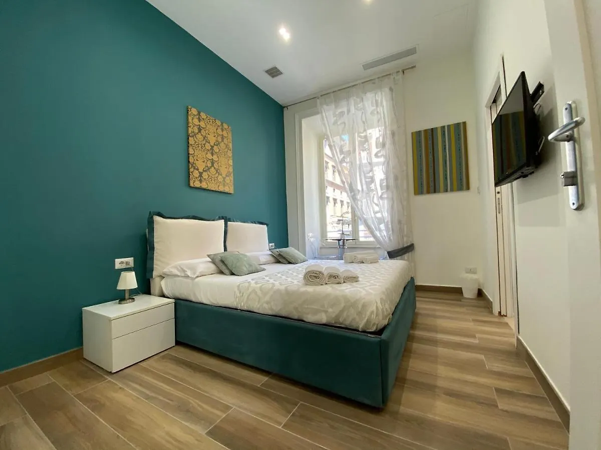 Sun Art Naples Rooms 0*,  איטליה